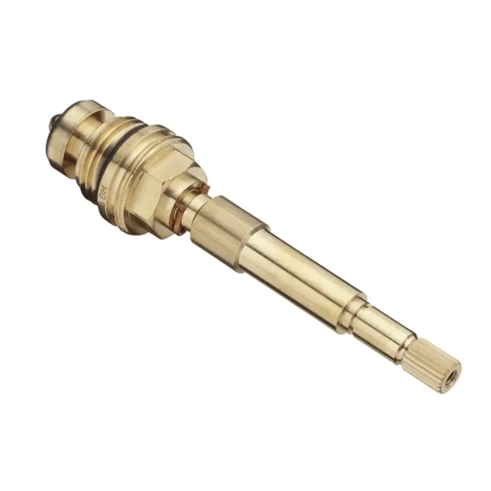 Goldene Absperreinheit von Hansgrohe, mit sichtbarem Gewinde und Innenteilen. Geeignet für UP Ventile, funktionelles Design zur Regulierung des Wasserflusses.
